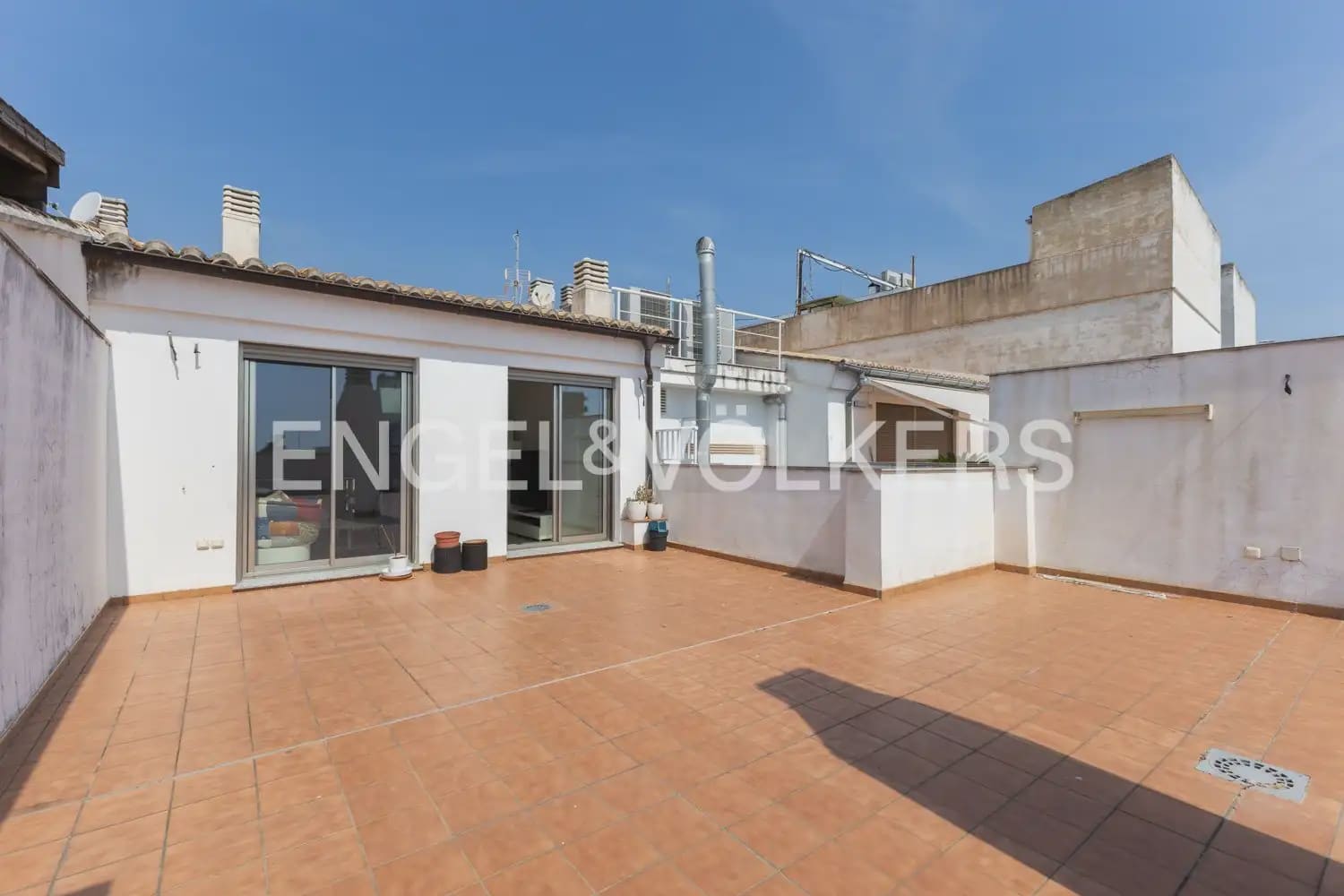 4 bedroom Apartment for sale in Gandia with garage - € 800,000 (Ref: 9958804)