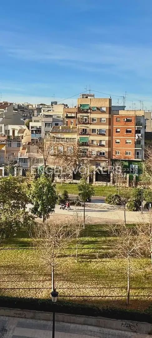 Appartement de 2 chambres à louer à Valence ville avec garage - 1 350 € (Ref: 9961036)