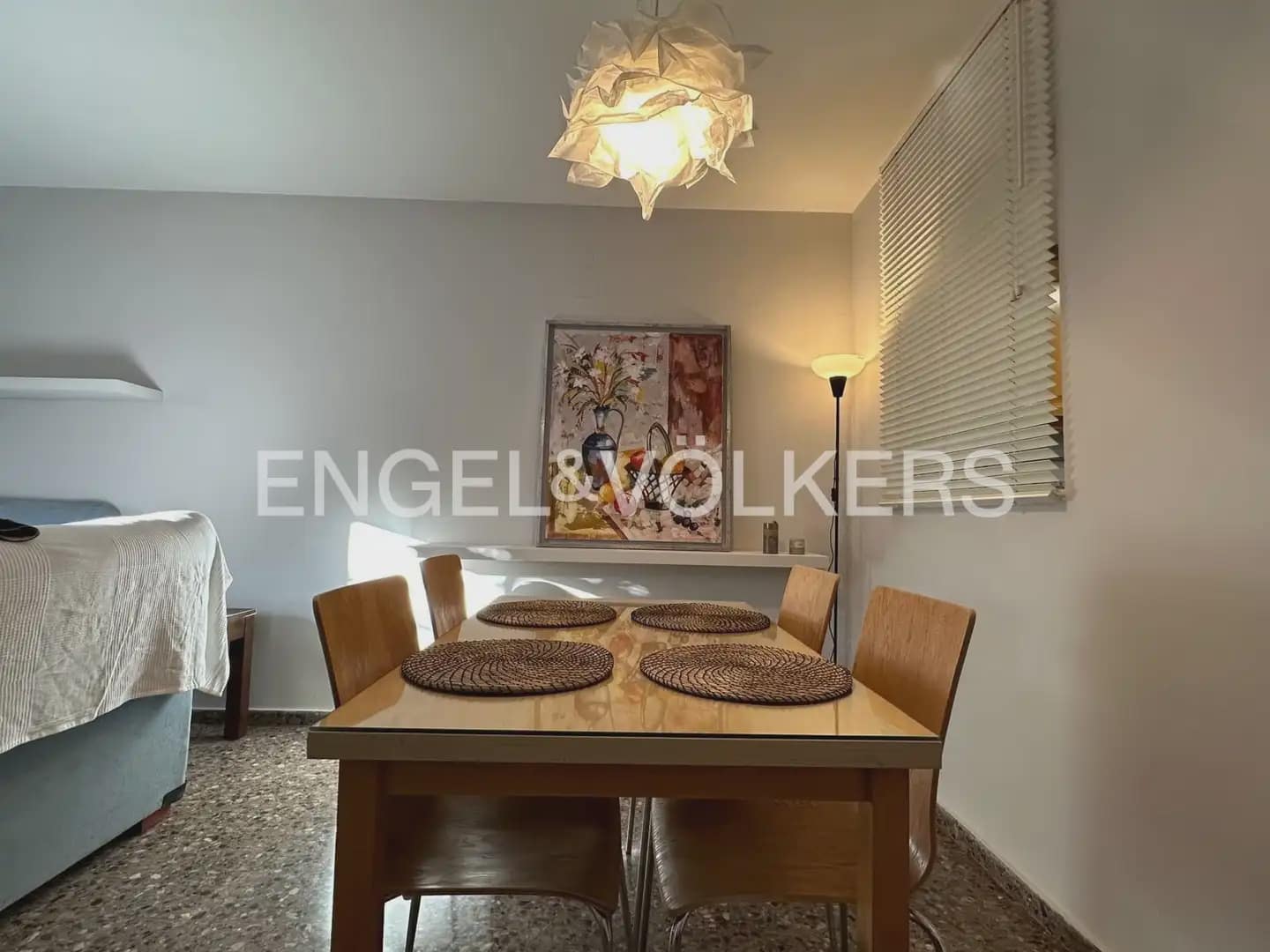 Appartement de 2 chambres à louer à Valence ville avec garage - 1 350 € (Ref: 9961036)