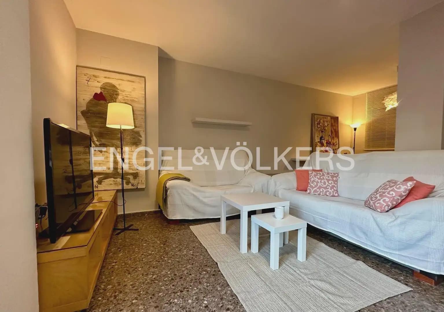 Appartement de 2 chambres à louer à Valence ville avec garage - 1 350 € (Ref: 9961036)