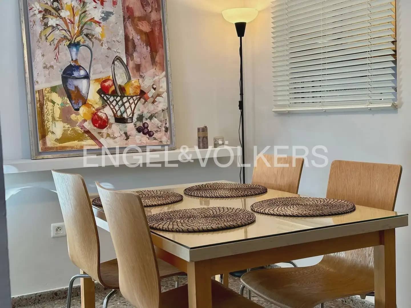 Appartement de 2 chambres à louer à Valence ville avec garage - 1 350 € (Ref: 9961036)