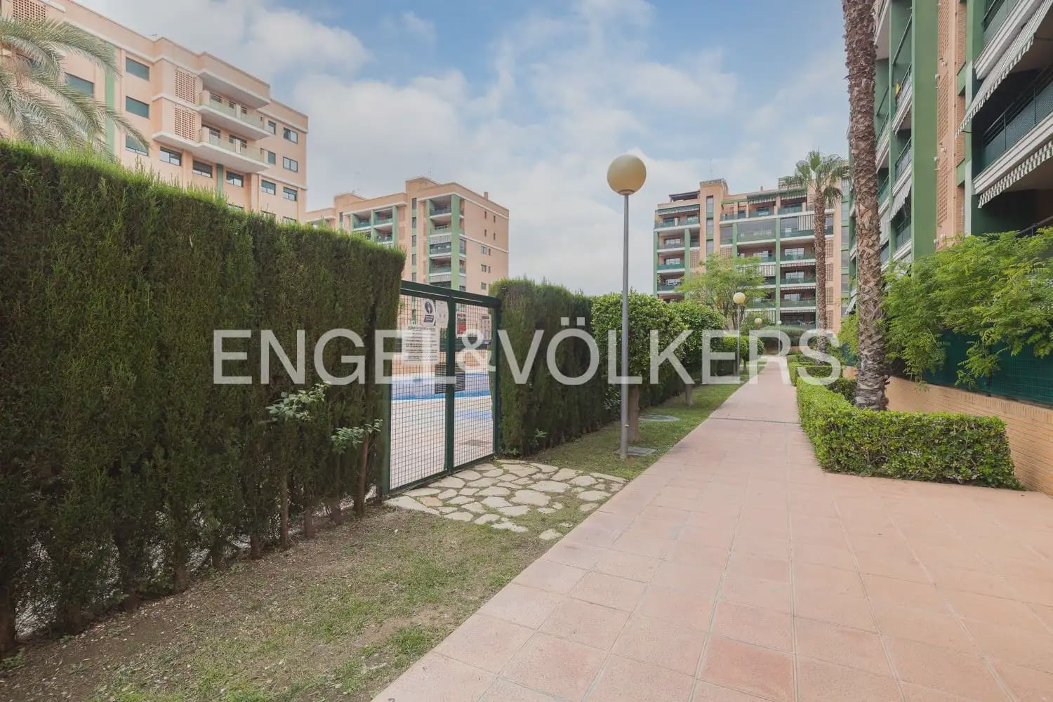 3 camera da letto Appartamento da affittare in Paterna con garage - 1.500 € (Rif: 9961037)
