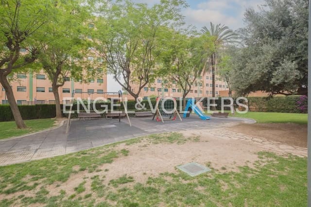 3 soverom Leilighet til leie i Casas Verdes, Paterna med garasje - € 1 500 (Ref: 9961037)