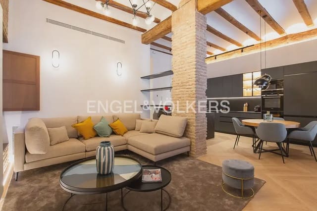 3 bedroom Flat for rent in El Mercat, Valencia city - € 3,500 (Ref: 9961038)