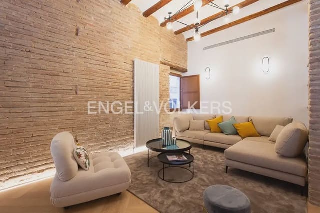 3 bedroom Flat for rent in El Mercat, Valencia city - € 3,500 (Ref: 9961038)