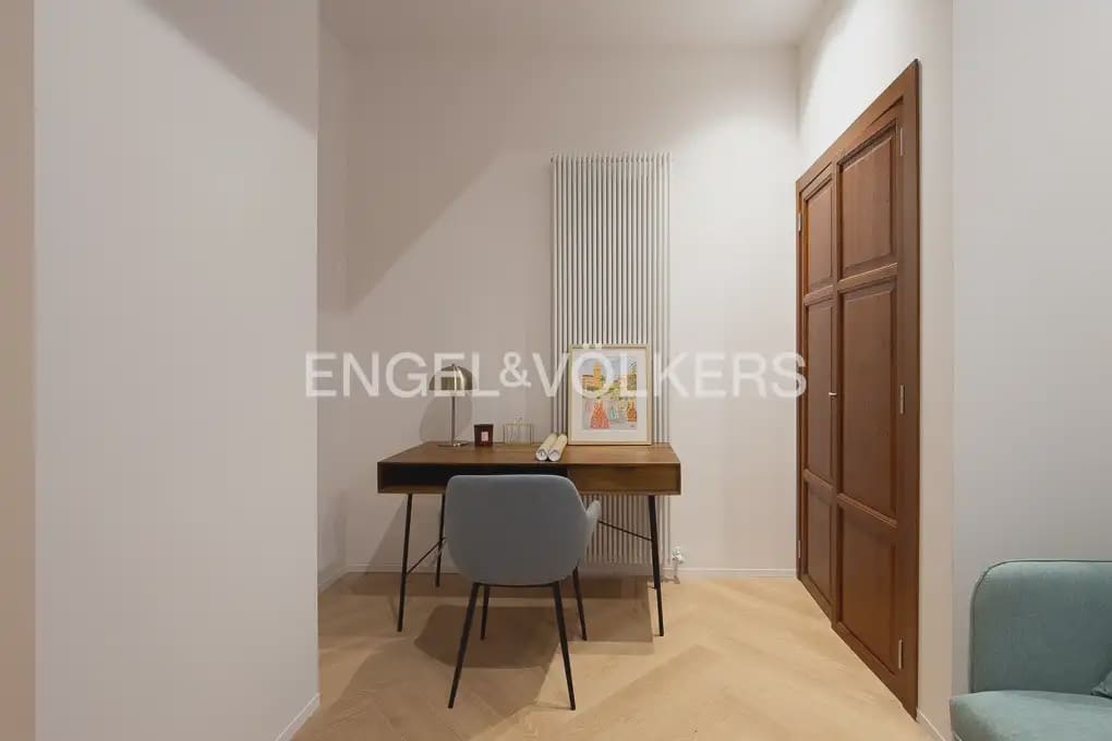 3 bedroom Flat for rent in Valencia city - € 3,500 (Ref: 9961038)