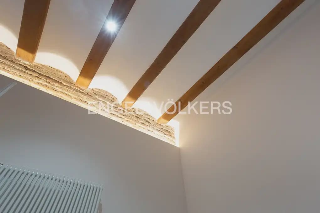 3 bedroom Flat for rent in Valencia city - € 3,500 (Ref: 9961038)