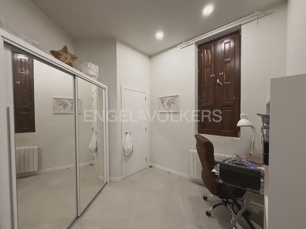 2 makuuhuone Asunto vuokrattavana paikassa Valencia kaupunki - 1 350 € (Ref: 9961039)