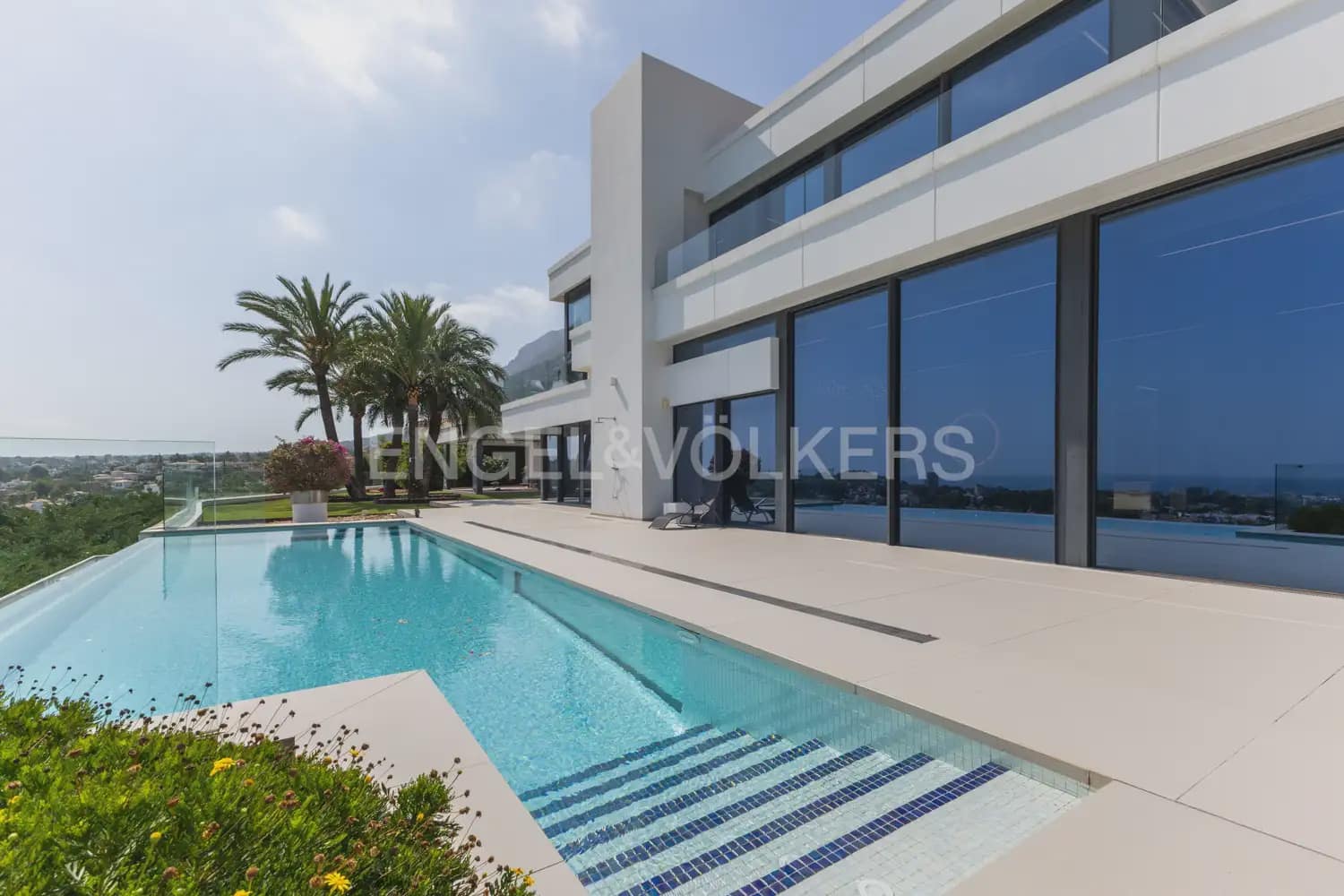 4 sypialnia Willa do wynajęcia w Denia z basenem garażem - 12 000 € (Ref: 9961040)