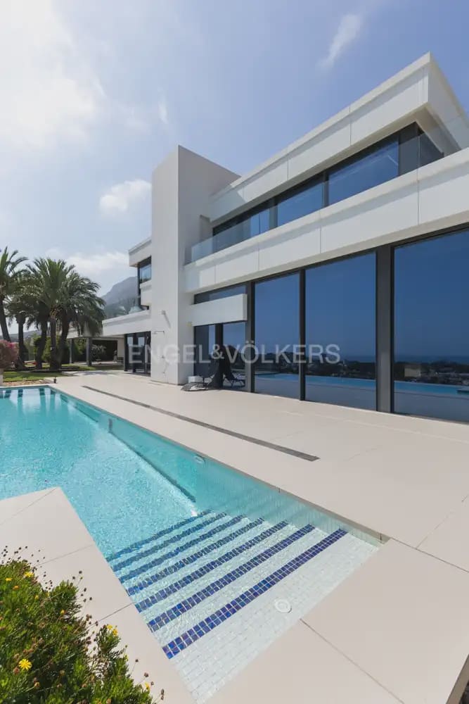 4 sypialnia Willa do wynajęcia w Denia z basenem garażem - 12 000 € (Ref: 9961040)