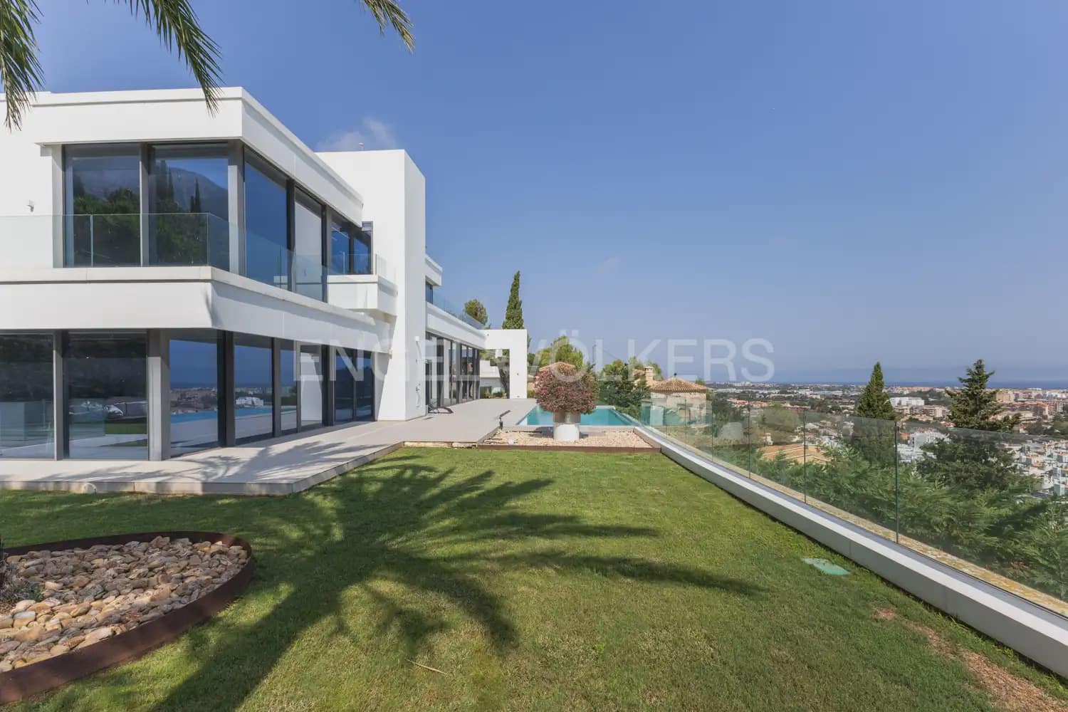 4 sypialnia Willa do wynajęcia w Denia z basenem garażem - 12 000 € (Ref: 9961040)