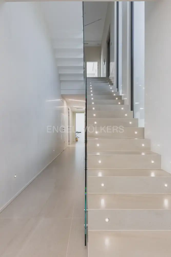 4 sypialnia Willa do wynajęcia w Denia z basenem garażem - 12 000 € (Ref: 9961040)