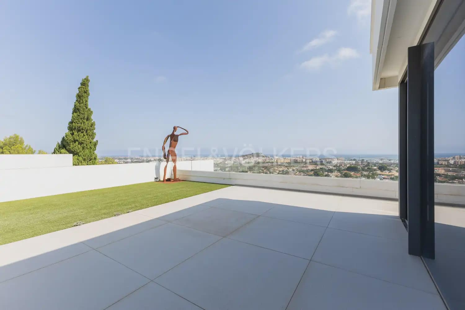 4 sypialnia Willa do wynajęcia w Denia z basenem garażem - 12 000 € (Ref: 9961040)