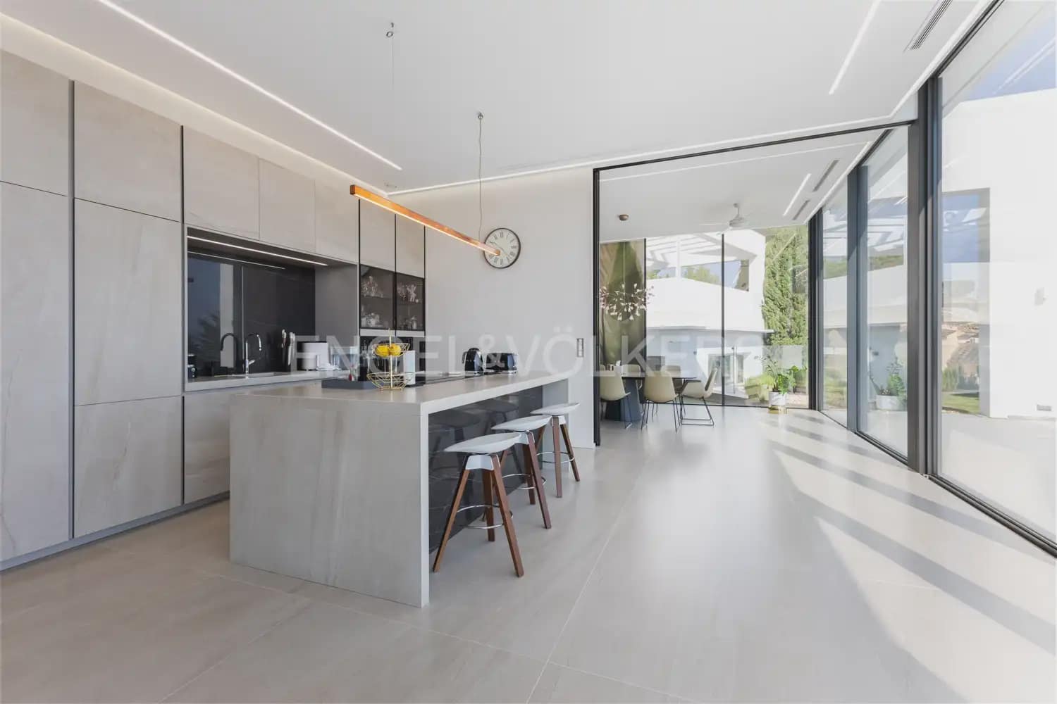 4 sypialnia Willa do wynajęcia w Denia z basenem garażem - 12 000 € (Ref: 9961040)