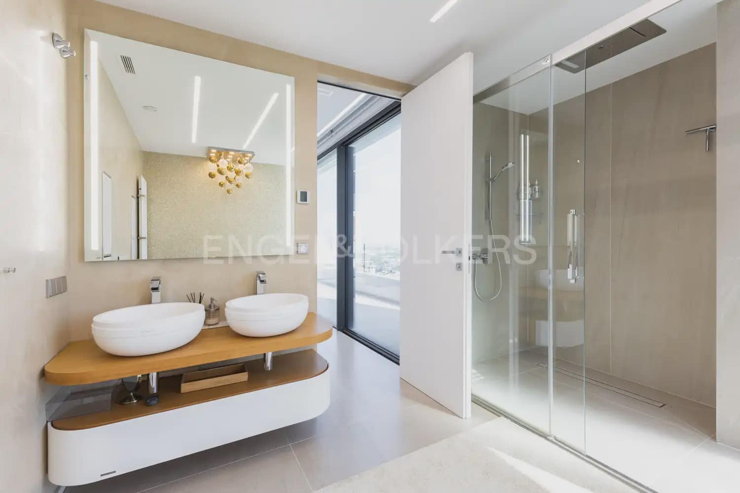 4 sypialnia Willa do wynajęcia w Denia z basenem garażem - 12 000 € (Ref: 9961040)
