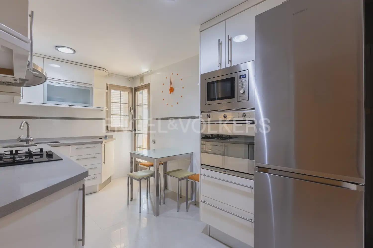 2 makuuhuone Asunto vuokrattavana paikassa Valencia kaupunki mukana 
autotalli - 1 900 € (Ref: 9961244)