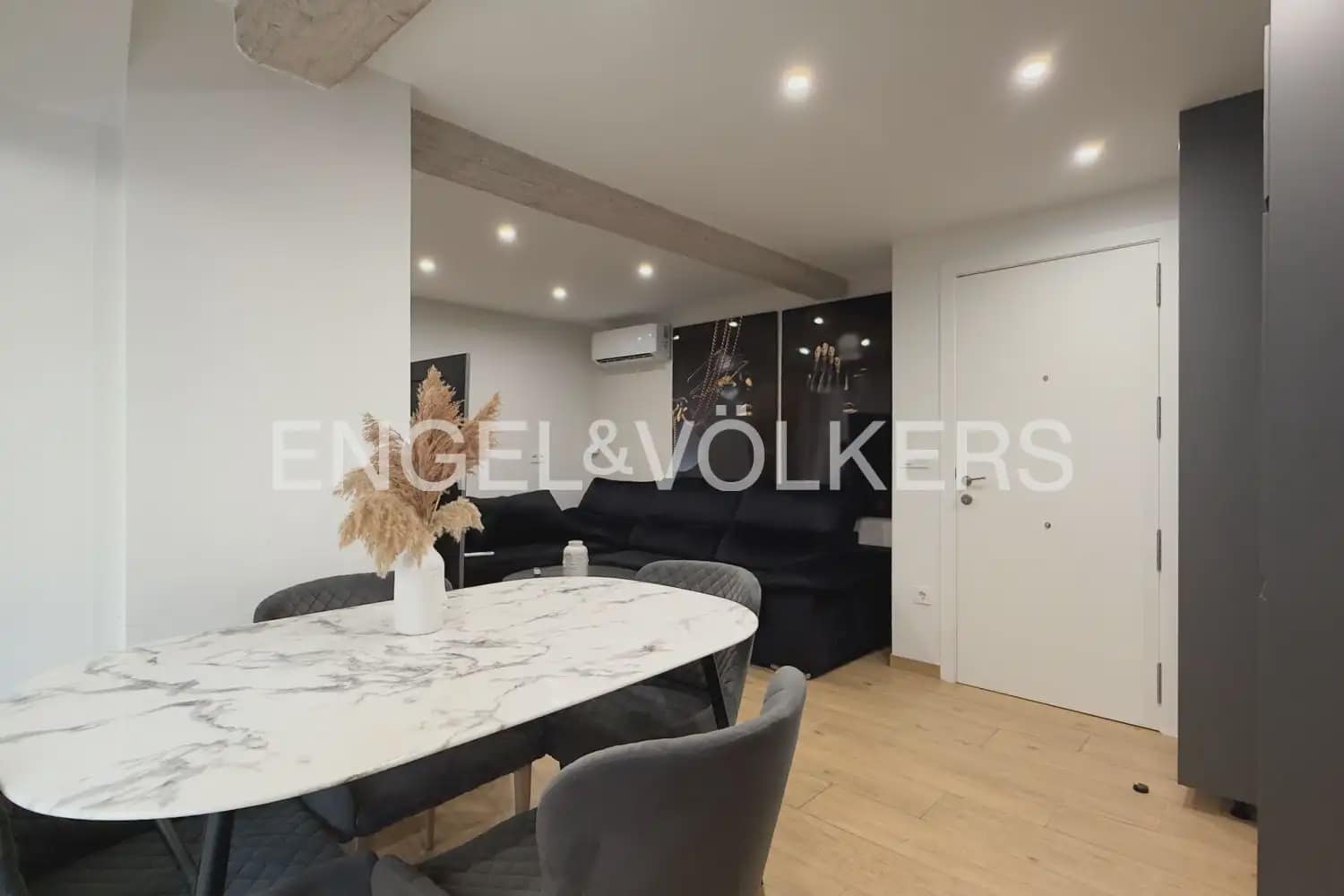 Appartement de 1 chambre à louer à Valence ville - 1 350 € (Ref: 9961246)