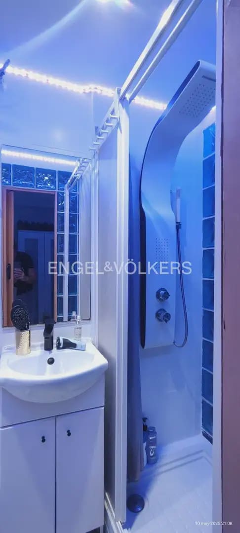 4 bedroom Penthouse for rent in Valencia city with garage - € 2,400 (Ref: 9961249)