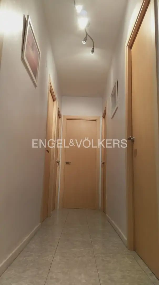 4 bedroom Penthouse for rent in Valencia city with garage - € 2,400 (Ref: 9961249)