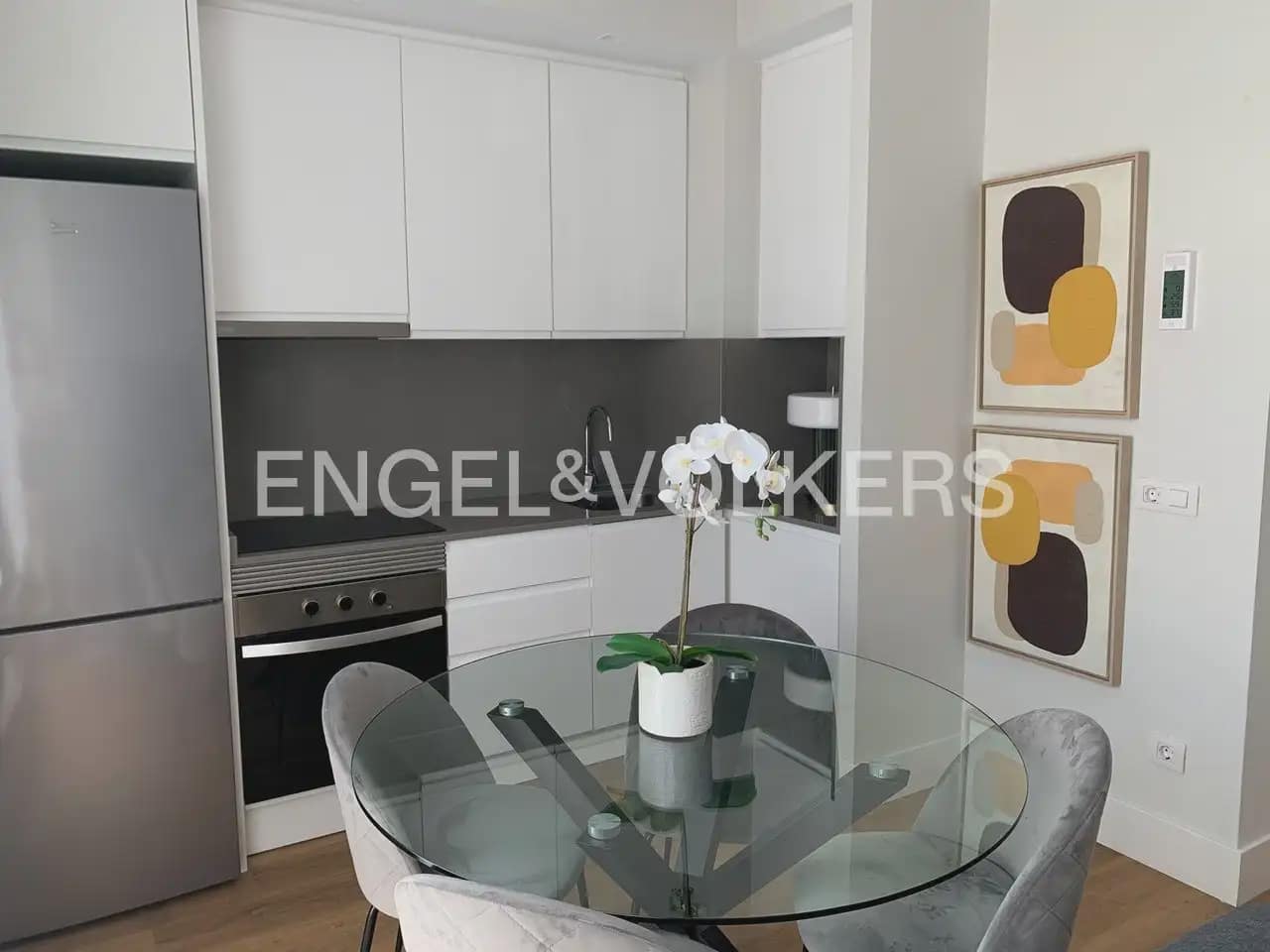 1 makuuhuone Asunto vuokrattavana paikassa Valencia kaupunki mukana uima-altaan - 1 395 € (Ref: 9961754)