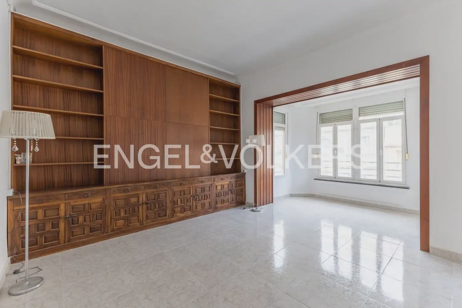 4 sovrum Lägenhet att hyra i Valencia stad med garage - 2 200 € (Ref: 9963418)