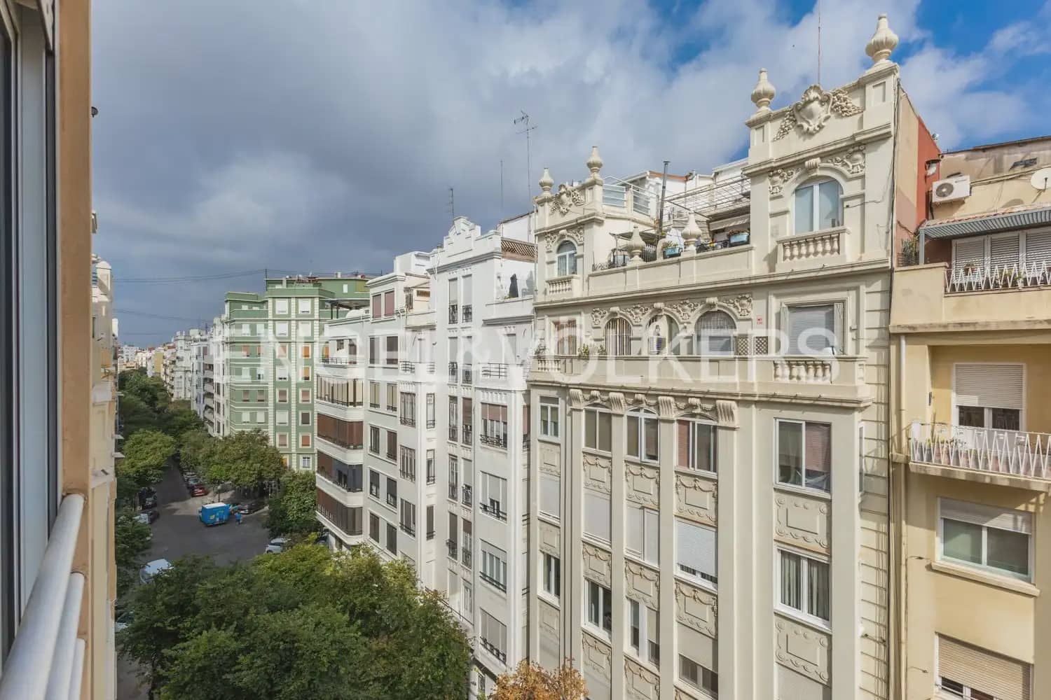 4 sovrum Lägenhet att hyra i Valencia stad med garage - 2 200 € (Ref: 9963418)