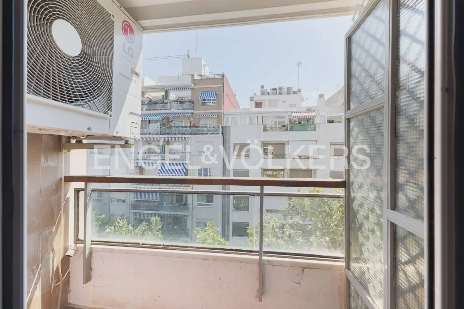 3 makuuhuone Asunto vuokrattavana paikassa Valencia kaupunki - 1 900 € (Ref: 9963419)