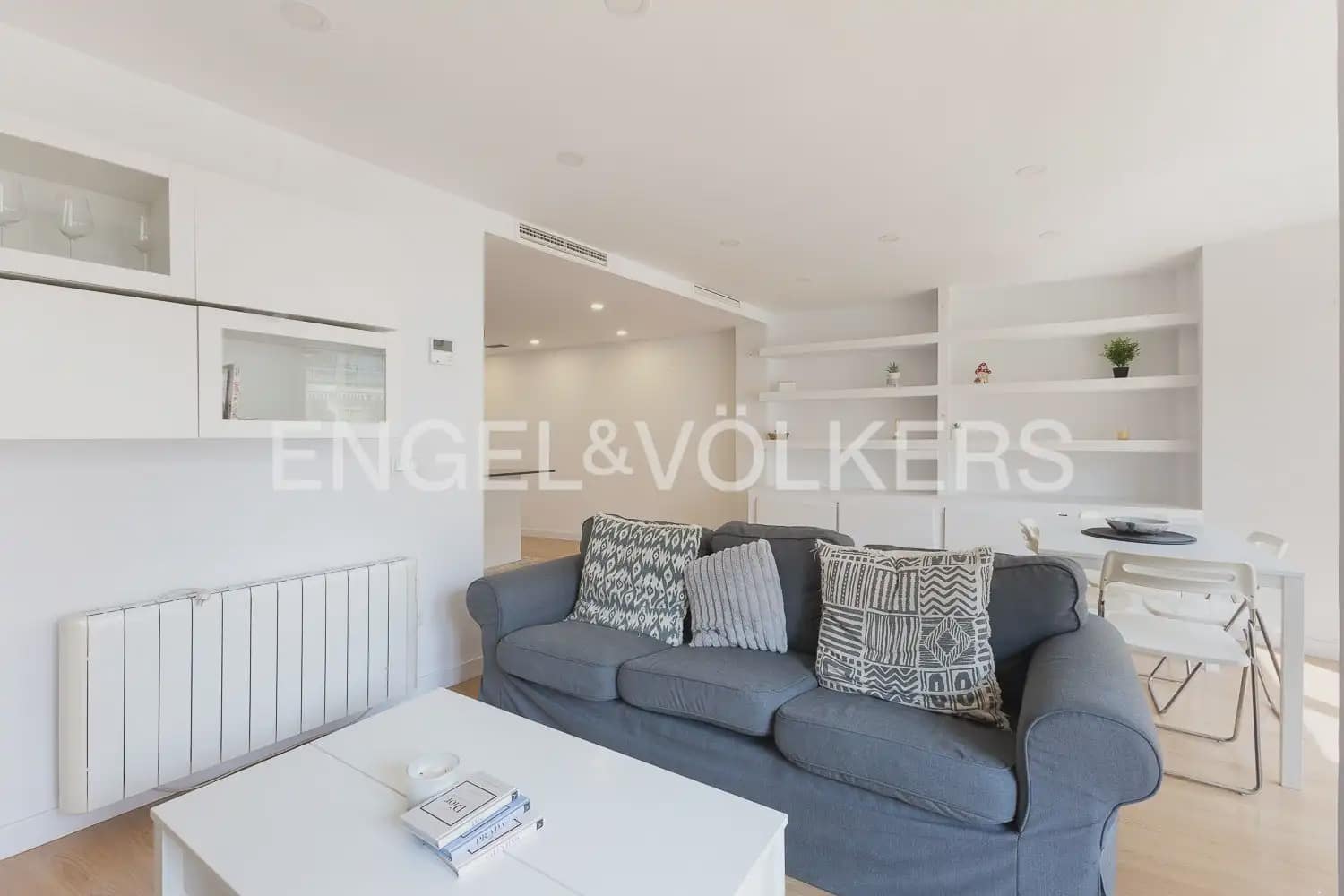 3 makuuhuone Asunto vuokrattavana paikassa Valencia kaupunki - 1 900 € (Ref: 9963419)