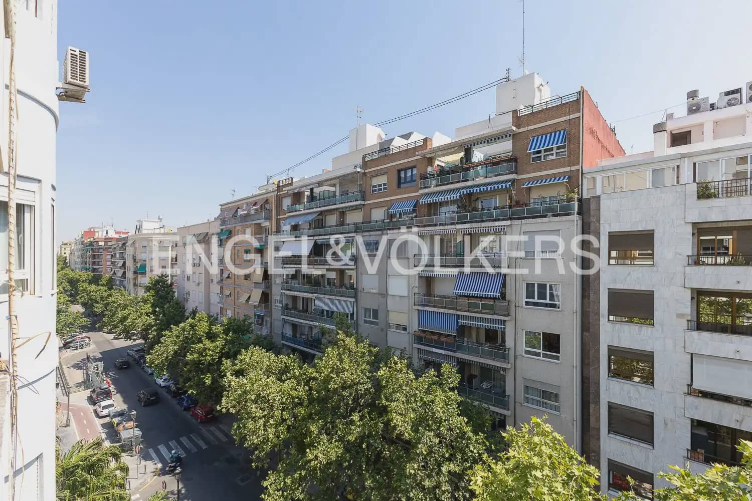 3 makuuhuone Asunto vuokrattavana paikassa Valencia kaupunki - 1 900 € (Ref: 9963419)