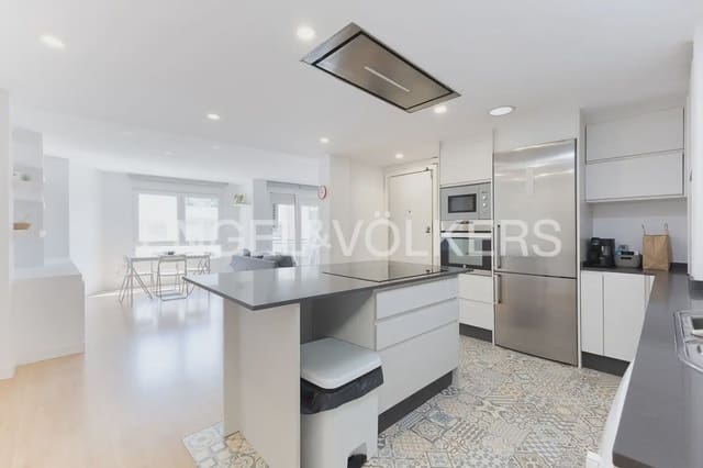 3 sovrum Lägenhet att hyra i Arrancapins, Valencia stad - 1 900 € (Ref: 9963419)