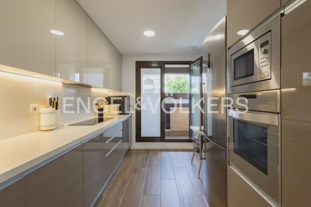 3 makuuhuone Asunto vuokrattavana paikassa Arenal, Javea / Xàbia mukana uima-altaan 
autotalli - 1 800 € (Ref: 9964085)