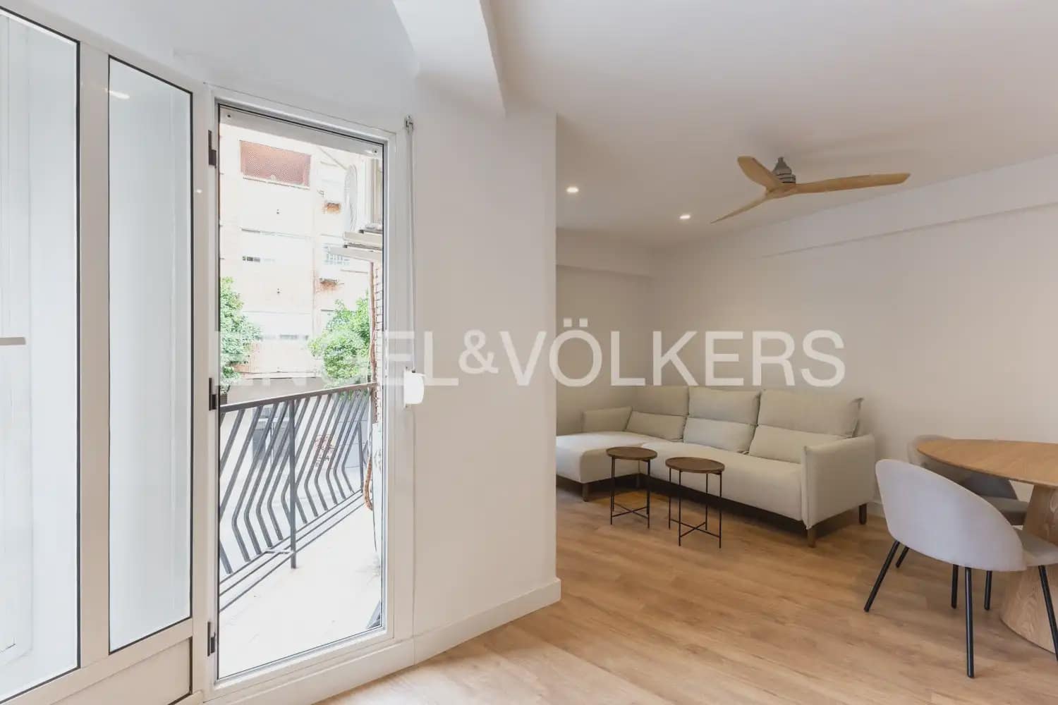 3 slaapkamer Flat te koop in Valencia stad - € 380.000 (Ref: 9964230)