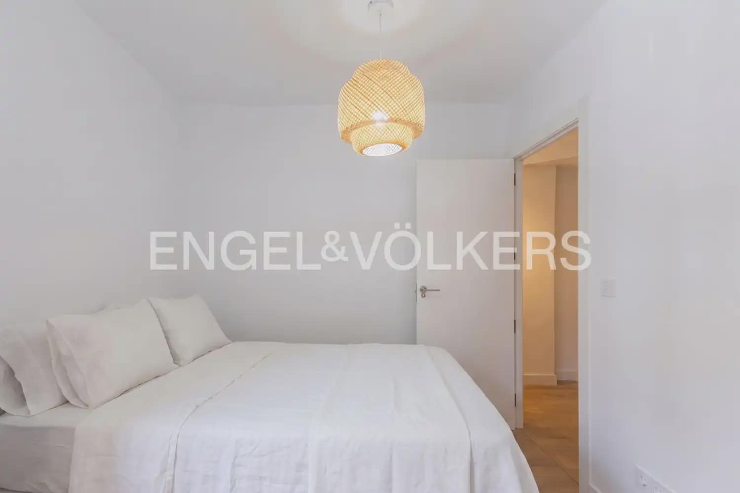 3 slaapkamer Flat te koop in Valencia stad - € 380.000 (Ref: 9964230)