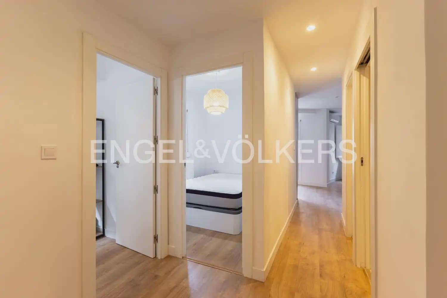 3 slaapkamer Flat te koop in Valencia stad - € 380.000 (Ref: 9964230)