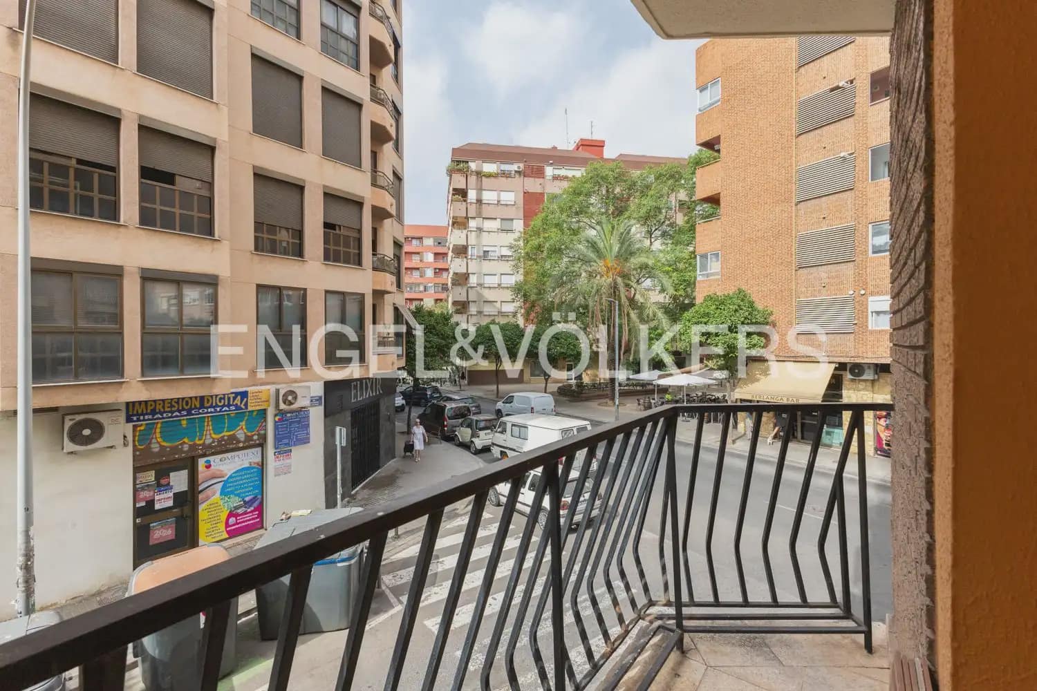 3 slaapkamer Flat te koop in Valencia stad - € 380.000 (Ref: 9964230)