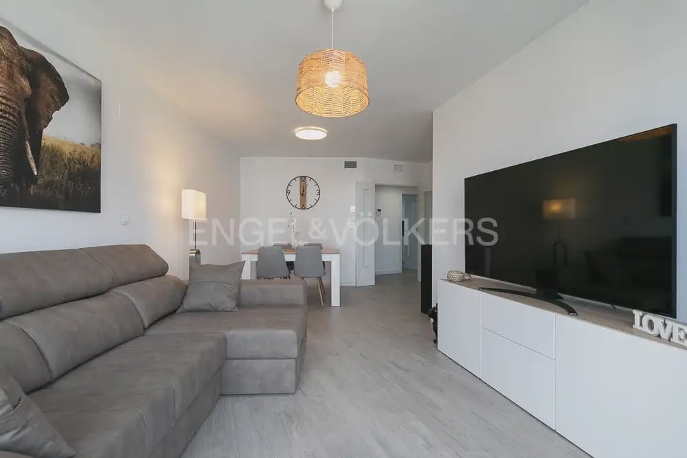 3 bedroom Flat for rent in Godella with pool garage - € 2,000 (Ref: 9964231)