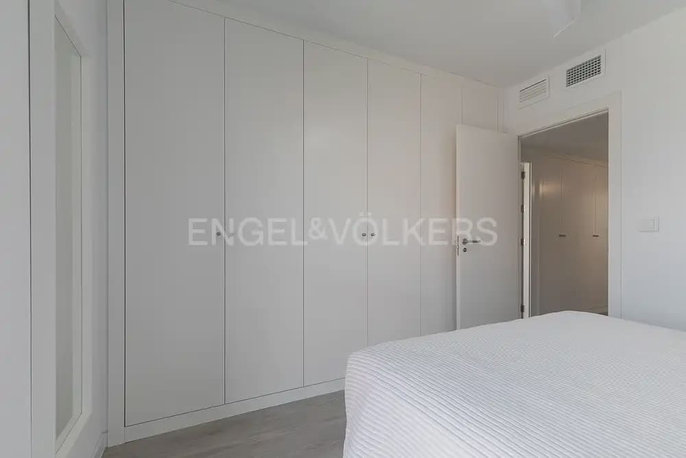 3 bedroom Flat for rent in Godella with pool garage - € 2,000 (Ref: 9964231)
