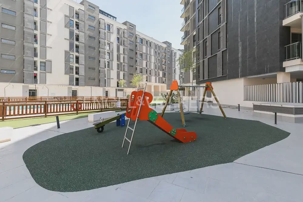 3 bedroom Flat for rent in Godella with pool garage - € 2,000 (Ref: 9964231)