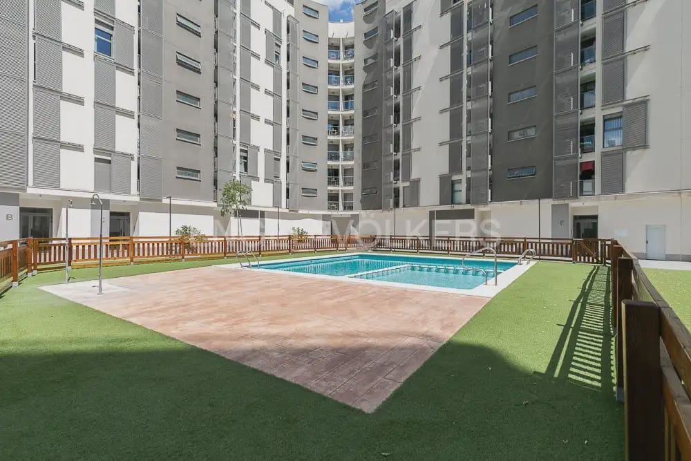 3 bedroom Flat for rent in Godella with pool garage - € 2,000 (Ref: 9964231)