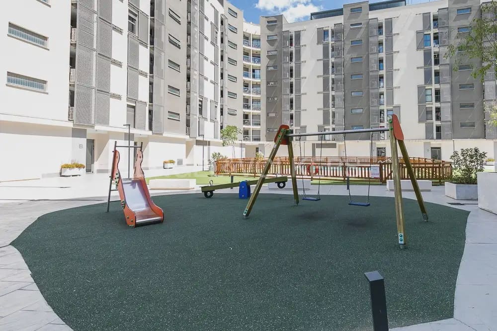 3 bedroom Flat for rent in Godella with pool garage - € 2,000 (Ref: 9964231)