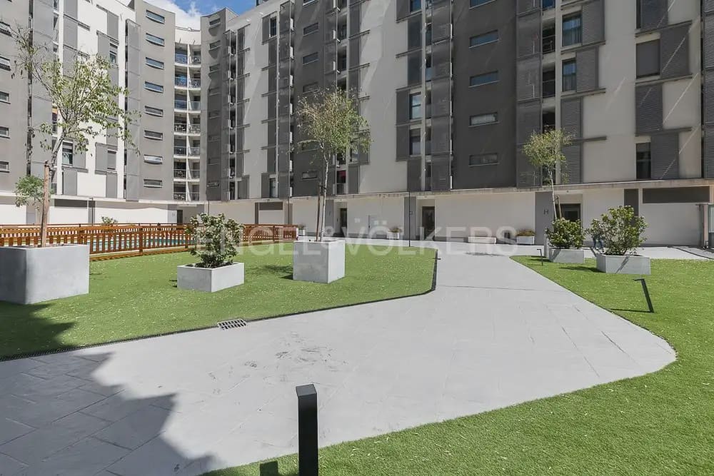 3 bedroom Flat for rent in Godella with pool garage - € 2,000 (Ref: 9964231)