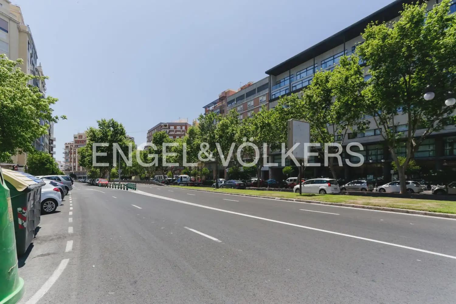 2 bedroom Flat for sale in Valencia city - € 455,000 (Ref: 9964383)