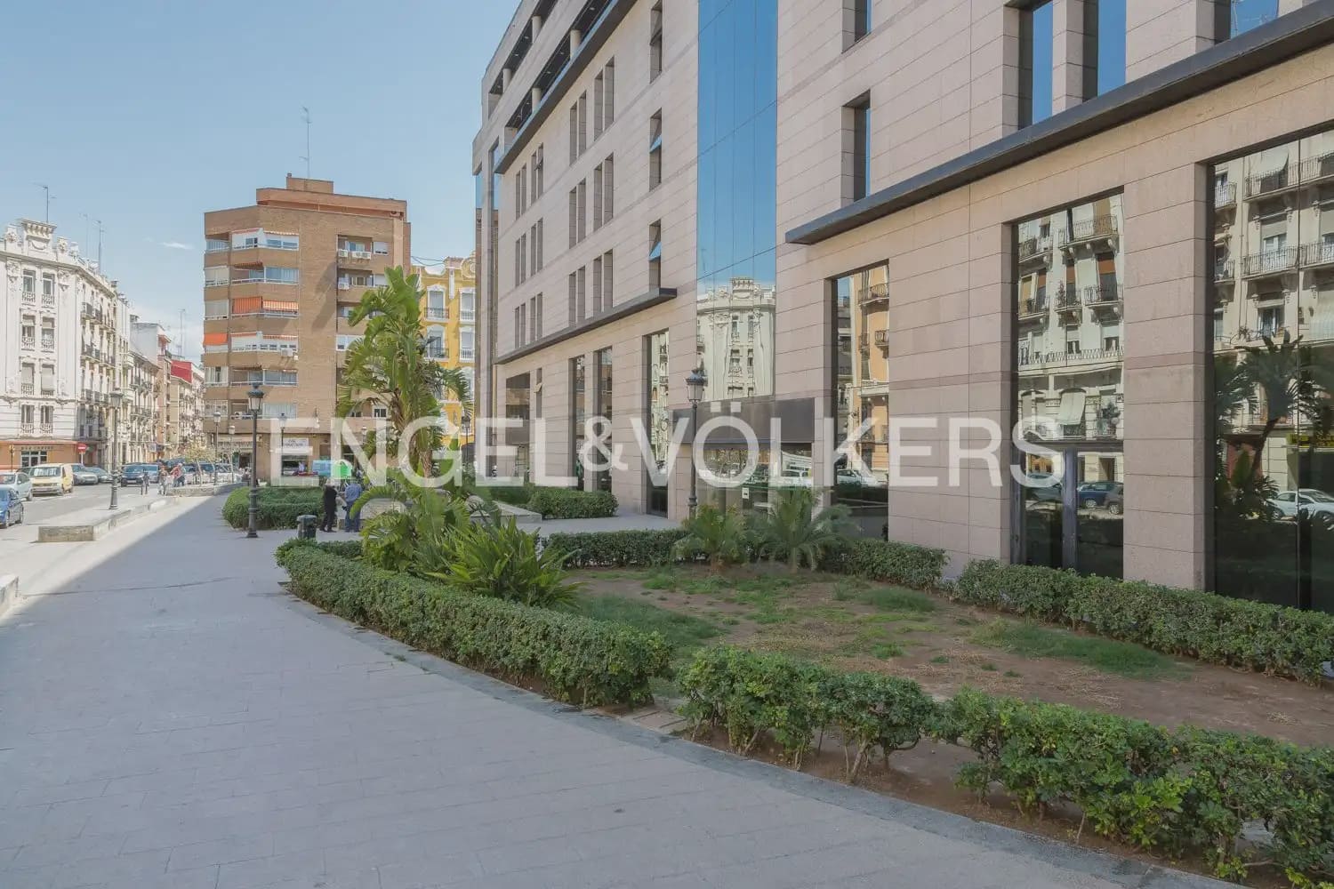 2 bedroom Flat for sale in Valencia city - € 455,000 (Ref: 9964383)