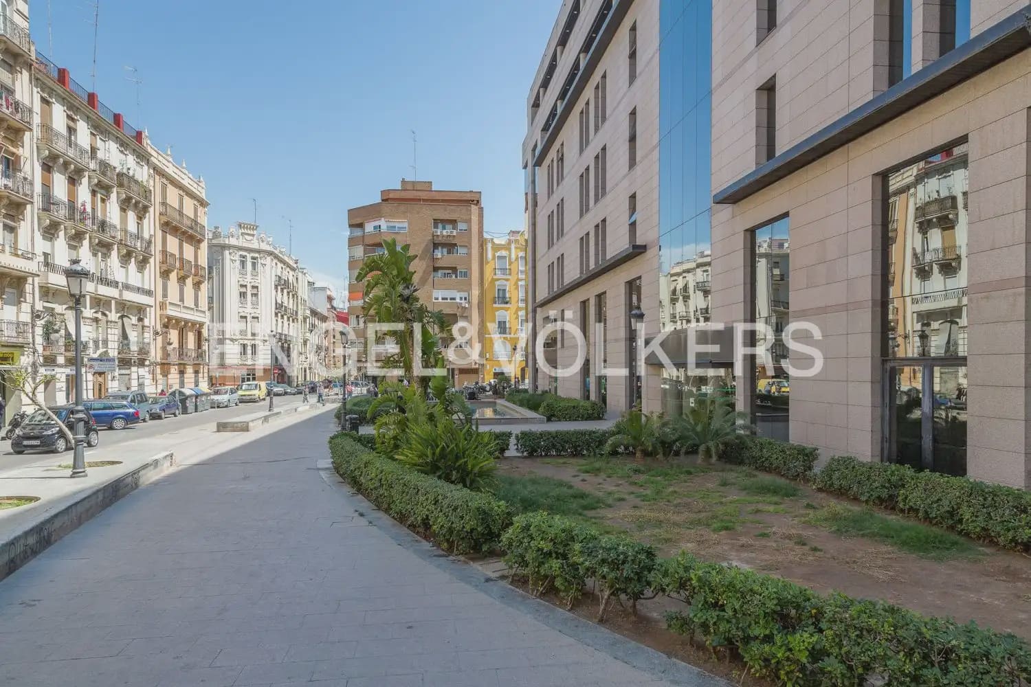 2 bedroom Flat for sale in Valencia city - € 455,000 (Ref: 9964383)
