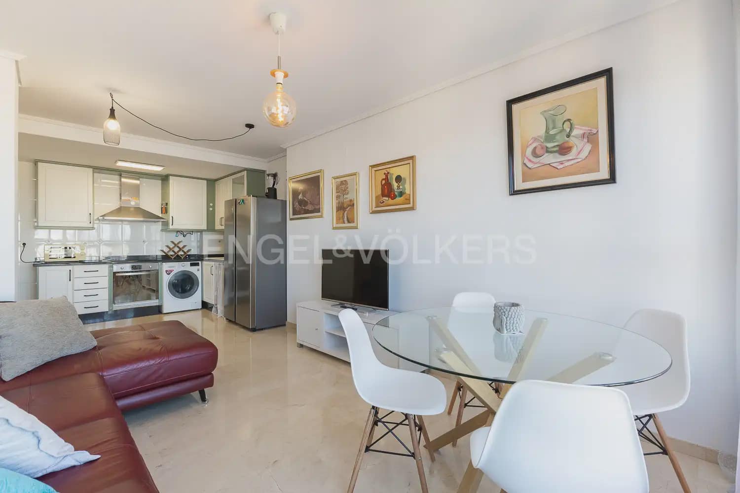 2 bedroom Flat for rent in Valencia city with pool garage - € 1,600 (Ref: 9964384)