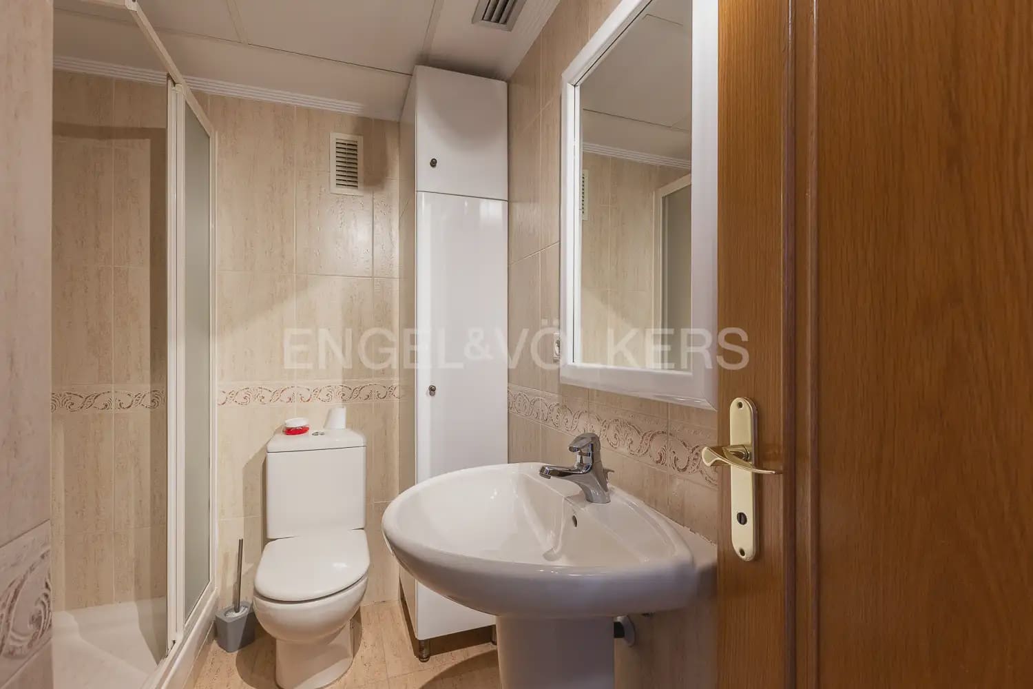 2 bedroom Flat for rent in Valencia city with pool garage - € 1,600 (Ref: 9964384)