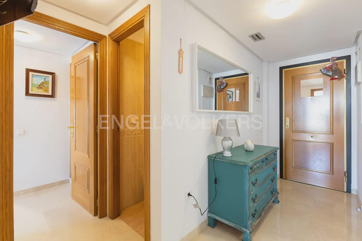 2 bedroom Flat for rent in Valencia city with pool garage - € 1,600 (Ref: 9964384)