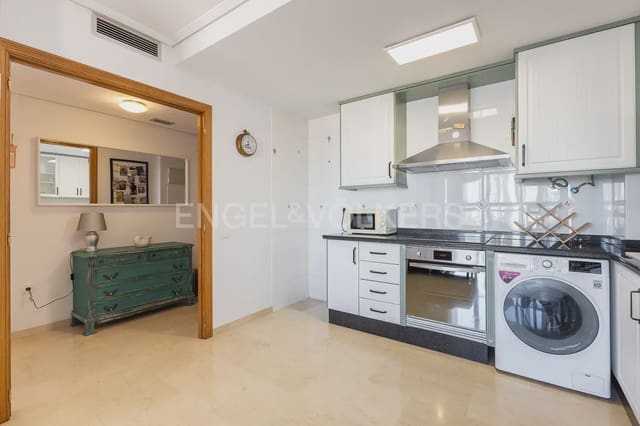 2 soveværelse Lejlighed til leje i Sant Pau, Valencia by med swimmingpool garage - € 1.600 (Ref: 9964384)