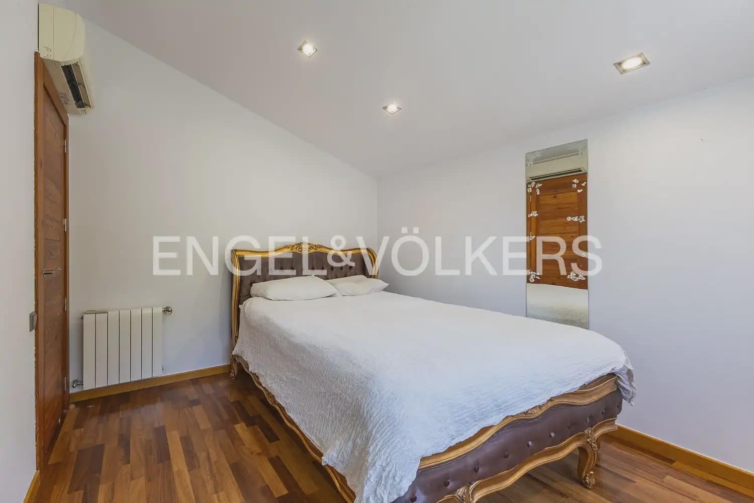 6 slaapkamer Villa te koop in Denia met zwembad garage - € 1.350.000 (Ref: 9964481)
