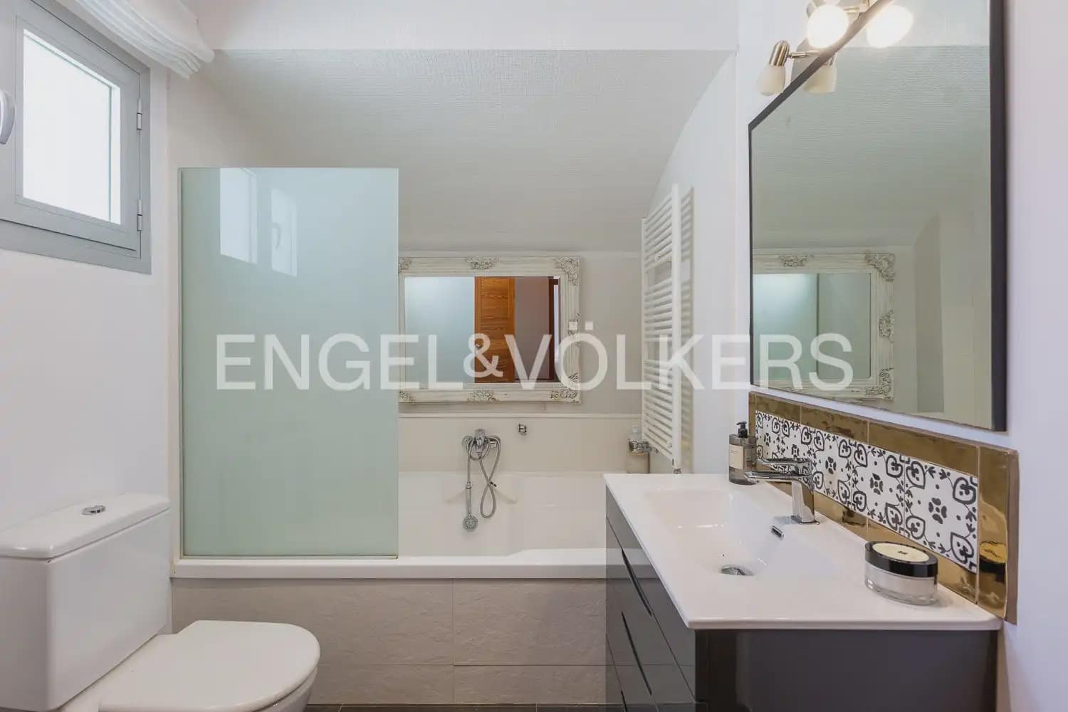6 slaapkamer Villa te koop in Denia met zwembad garage - € 1.350.000 (Ref: 9964481)